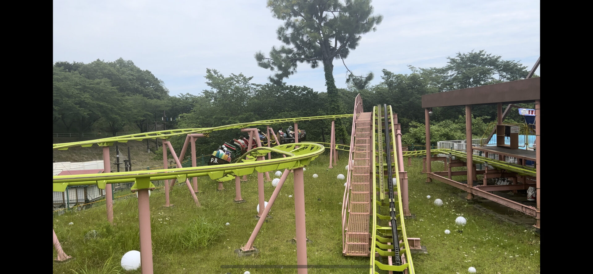 パディントンエリアのコースター。3歳でも乗れました