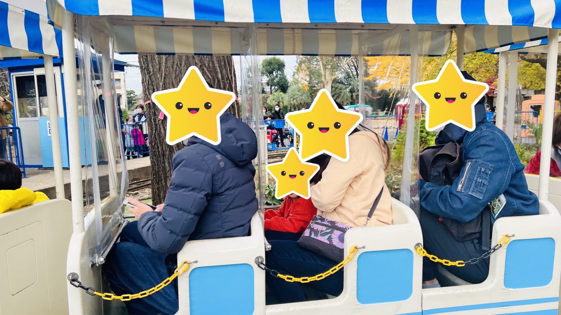 スポーツランドの乗り物。1回100円で、親同伴なら年齢制限がありません