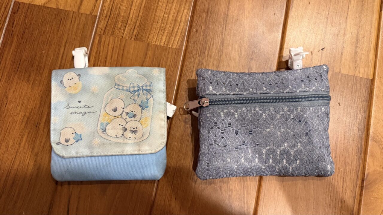 100均のものと、買い直したシマエナガ柄の移動ポケット